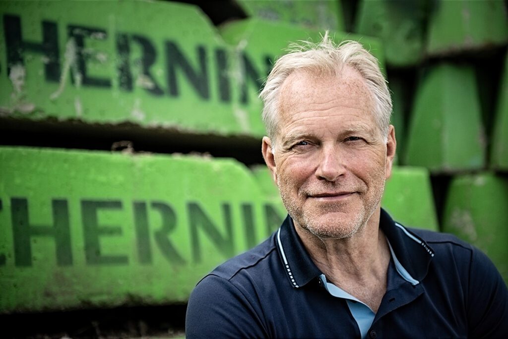 Søren Tscherning: Jeg er tit blevet set lidt som en hippie – det kunne jeg så udleve med renoveringen af Tschernings af hovedsæde