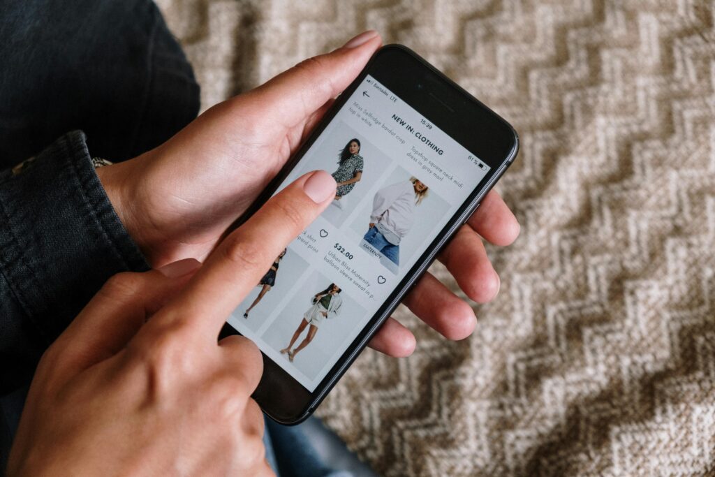 Godt og dårligt nyt: Danskernes handlere mere på nettet – især hos kinesiske netbutikker