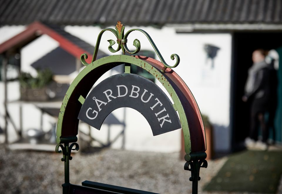 Regler og kontrol er med til at kvæle de små landbrug